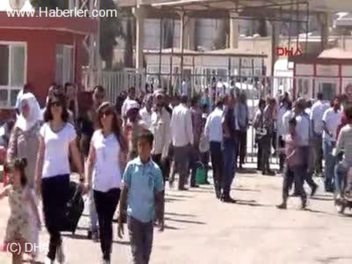 Sınırda Şiddetli Patlama, Akçakale\' de Tedirginlik