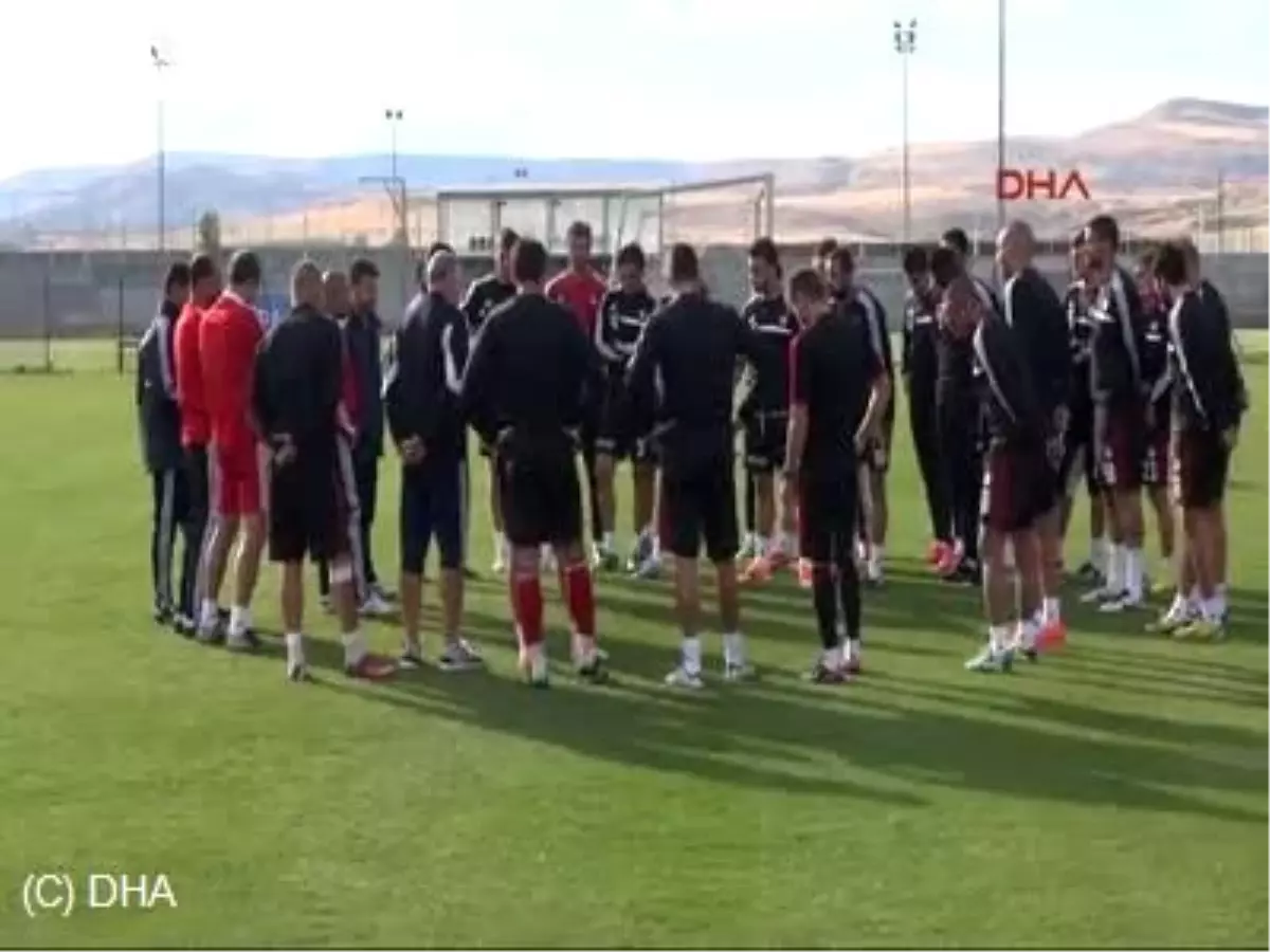 Sivasspor\'da Eskişehirspor Maçı Hazırlıkları Sürüyor