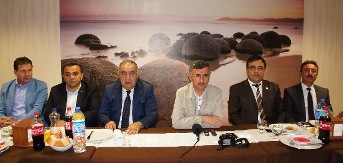 Vali Bektaş\'tan Ahşap Fuarı Değerlendirmesi