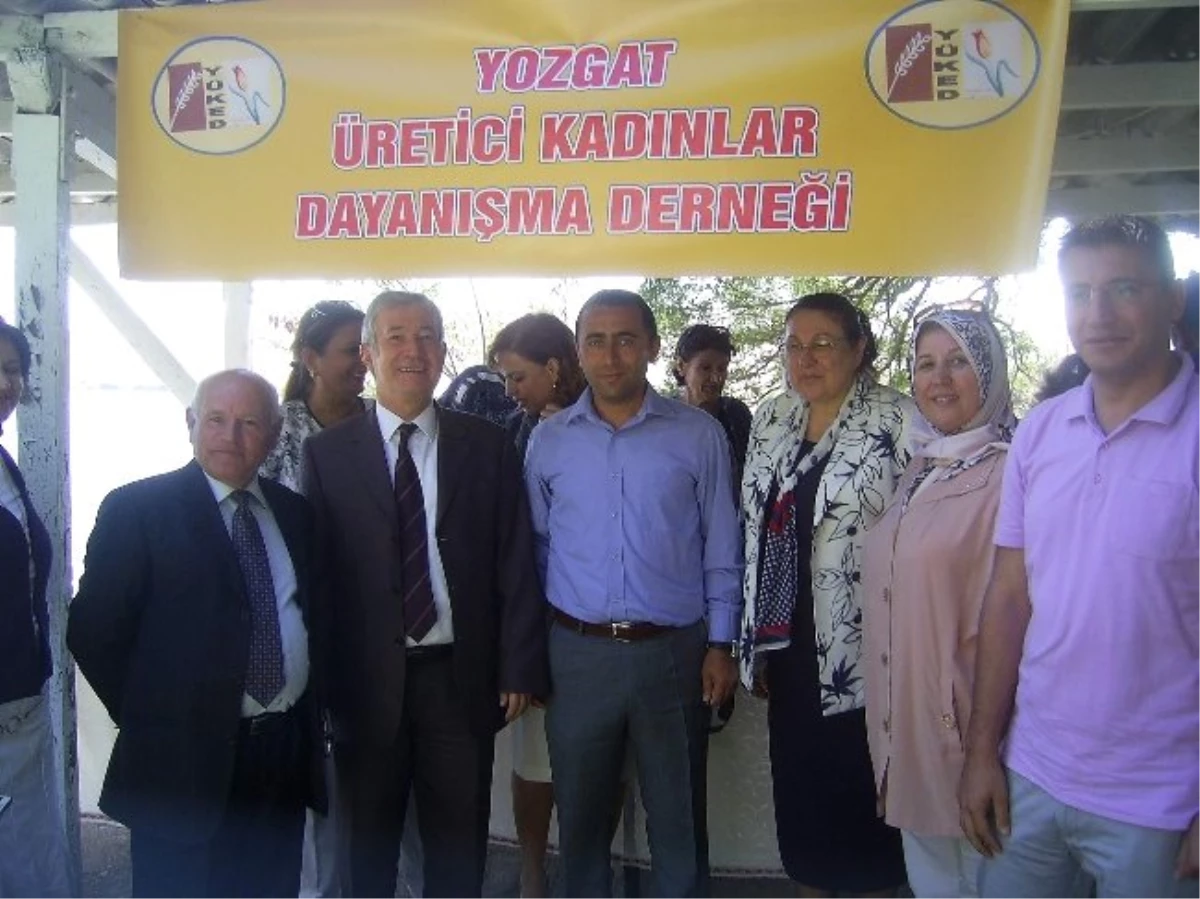 Yozgat Üretici Kadınlar Derneği Yozgat\'ın Yöresel Yemeklerini Ankara\'da Tanıttı