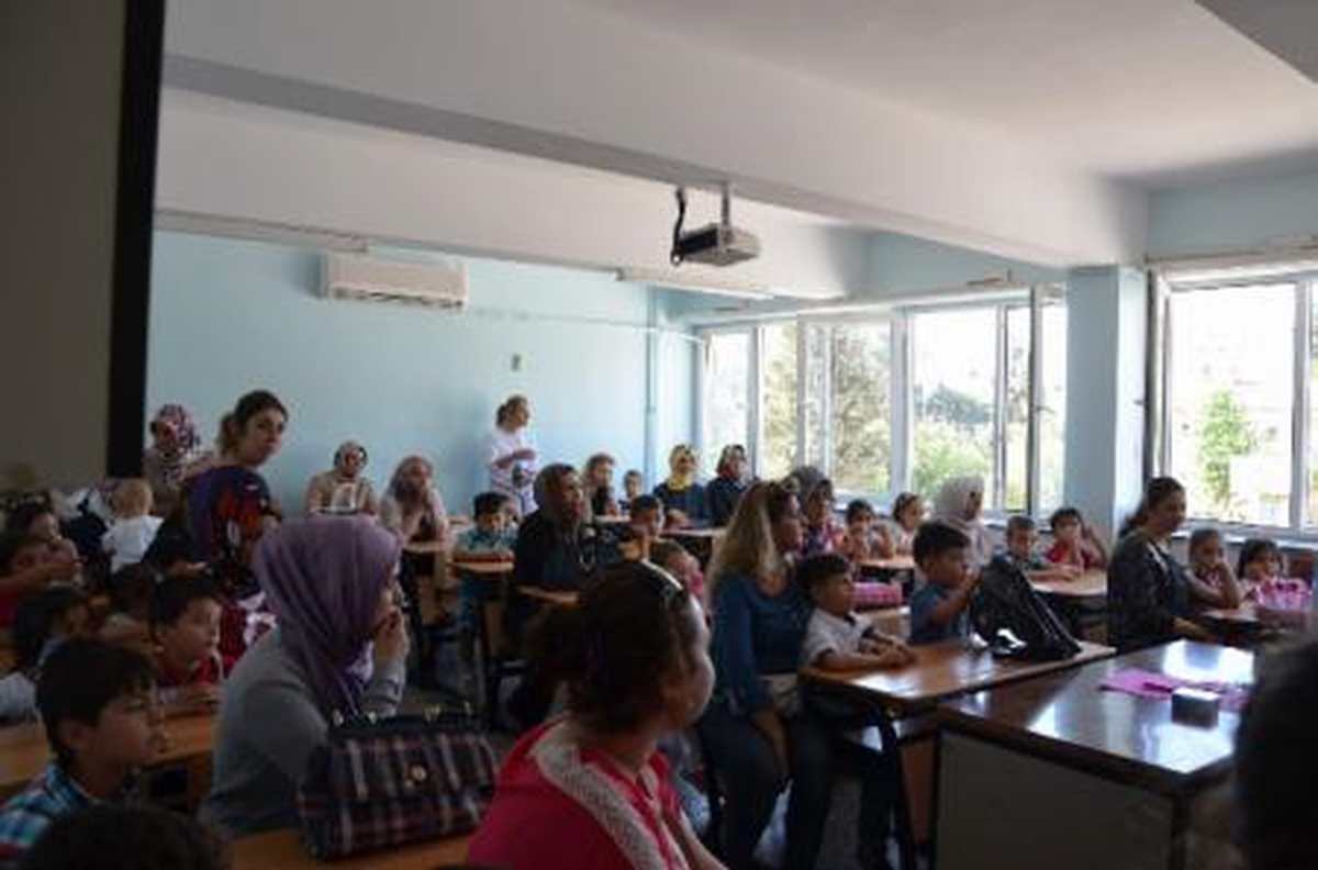 Zil Minik Öğrenciler İçin Çaldı