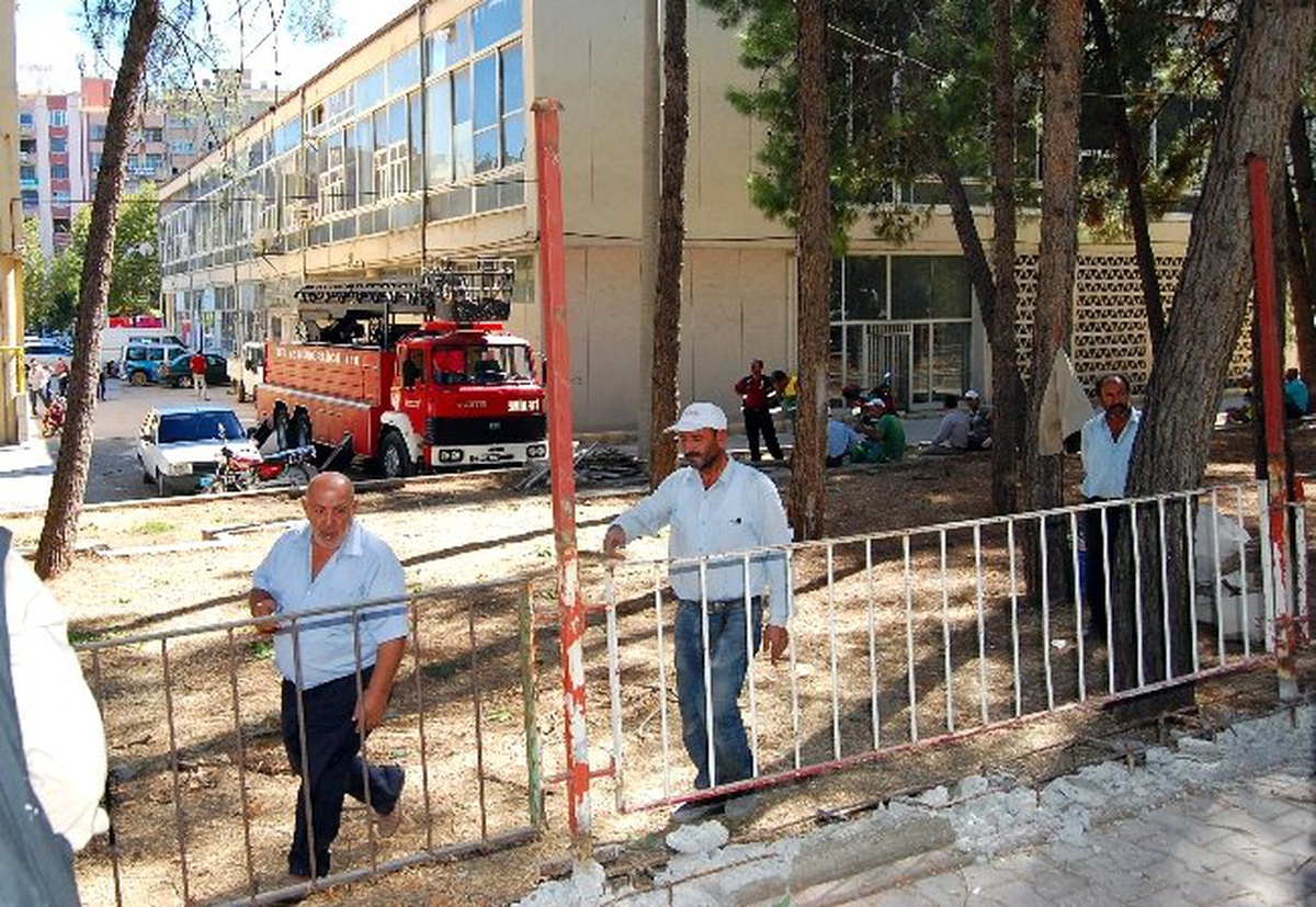 Adıyaman Başbakan\'ın Gelişine Hazırlanıyor