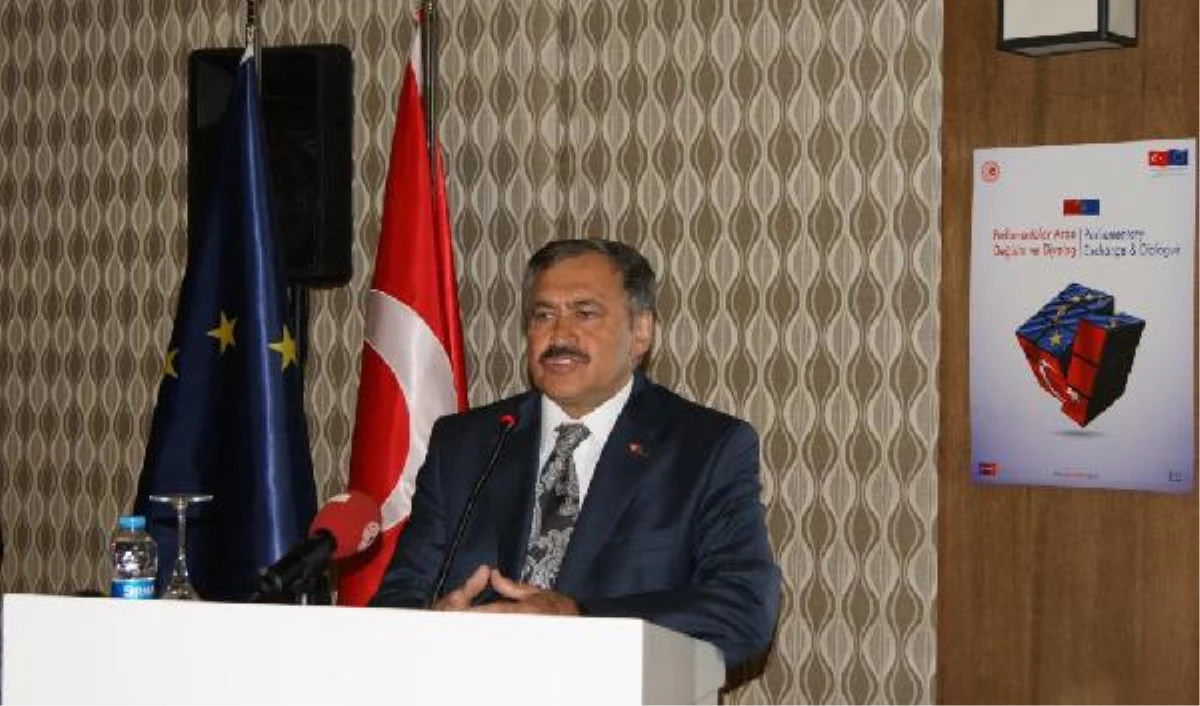 Bakan Eroğlu: Türkiye\'nin Uyum Sürecinde AB Ülkeleri Yavaş Kalıyor