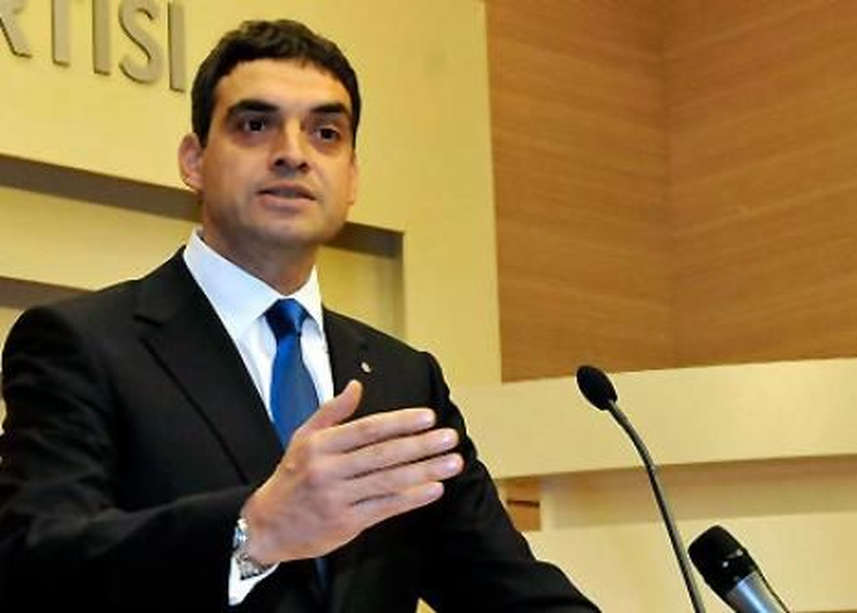 CHP\'li Oran: Bayrak Geçişiyle İlgili Emir mi Yayınladınız?