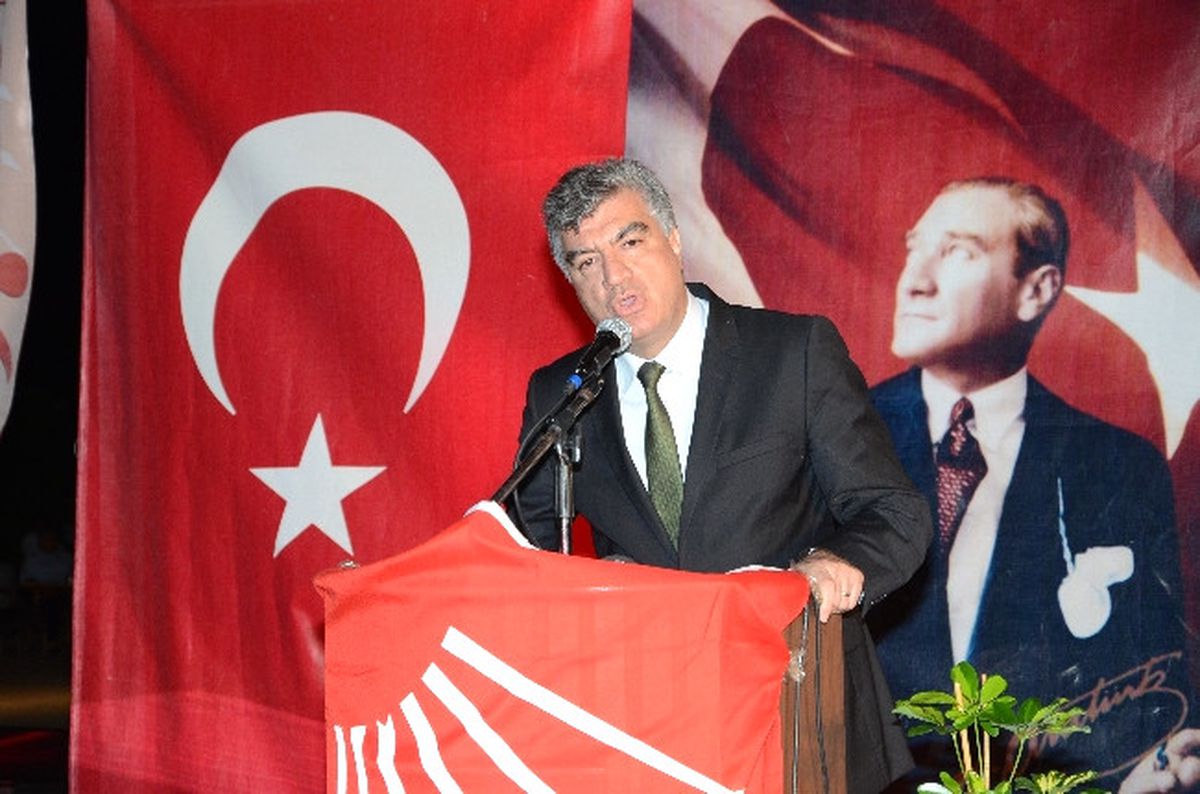 CHP\'nin 90. Kuruluş Yıldönümü Yemeği