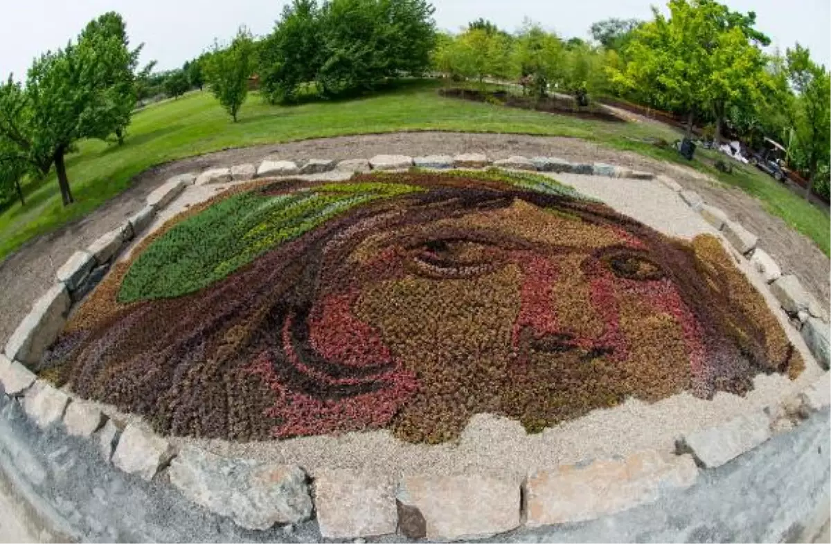 Antep\'in \'Çingene Kızı Mozaiği\' Altın Madalya Kazandı