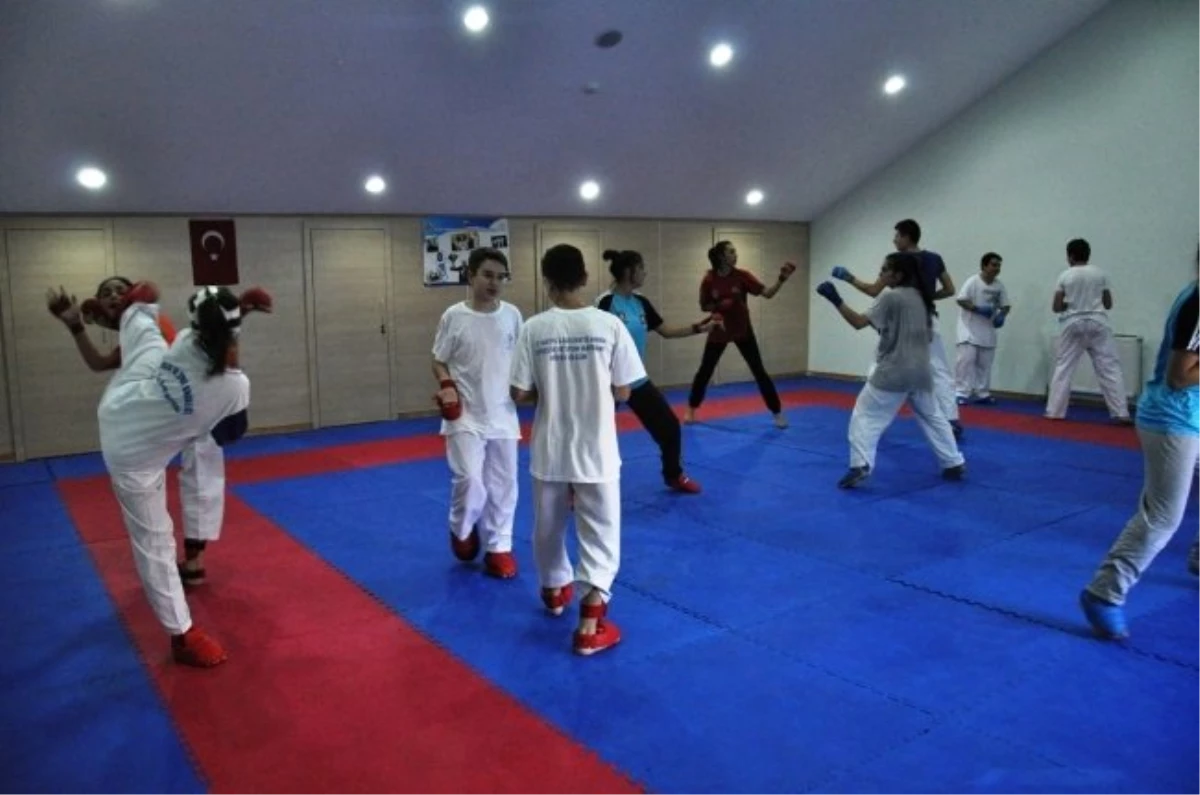 Düzce Karate Takımı Türkiye Şampiyonasında İddialı