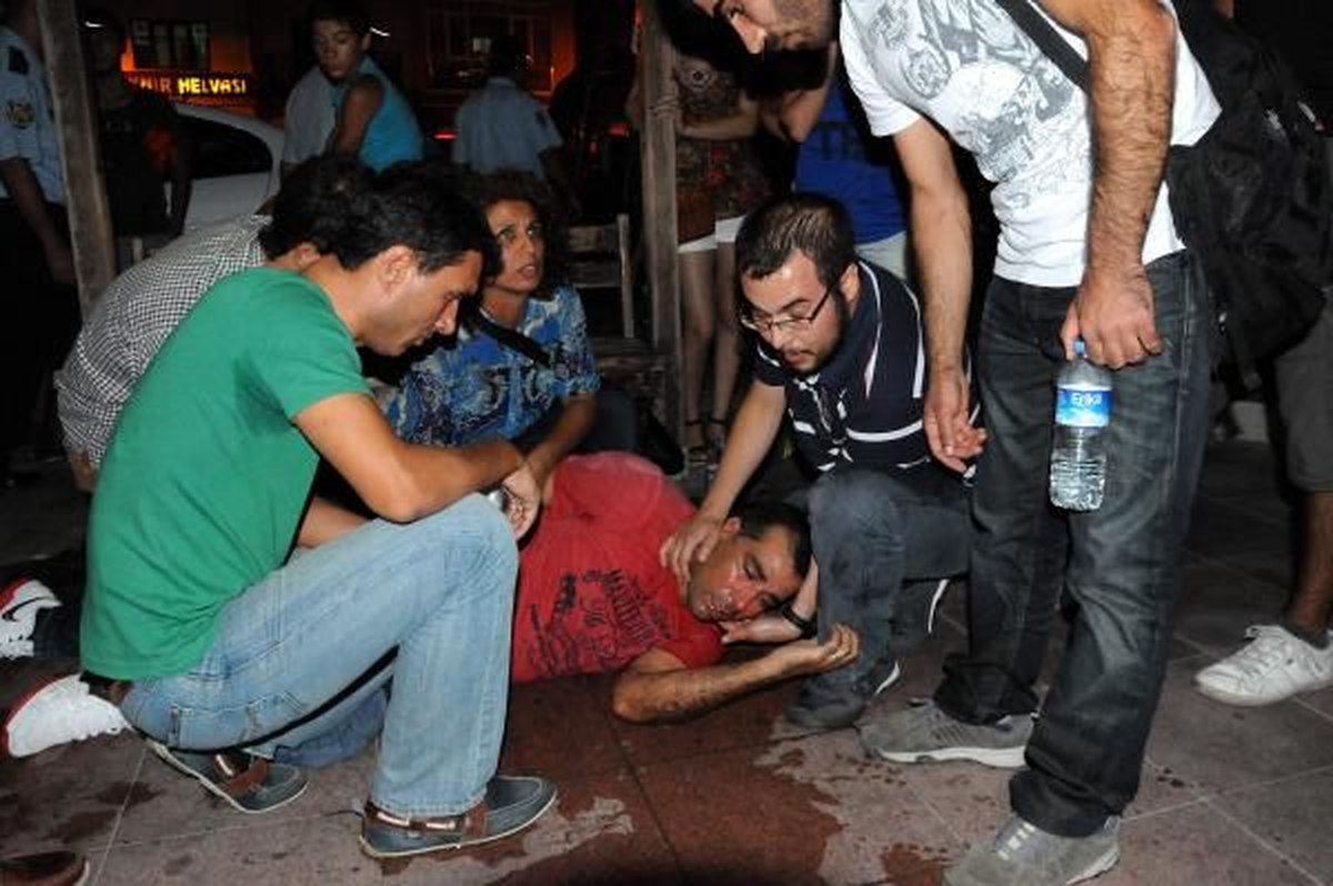 Hatay\'da İzinsiz Gösteride Bir Kişinin Hayatını Kaybetmesi