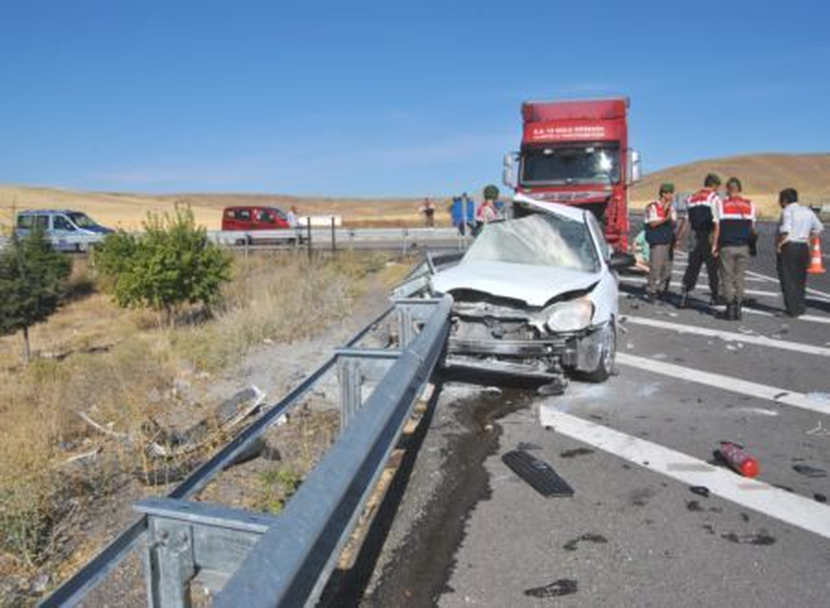 Konya\'da Trafik Kazası: 2 Ölü