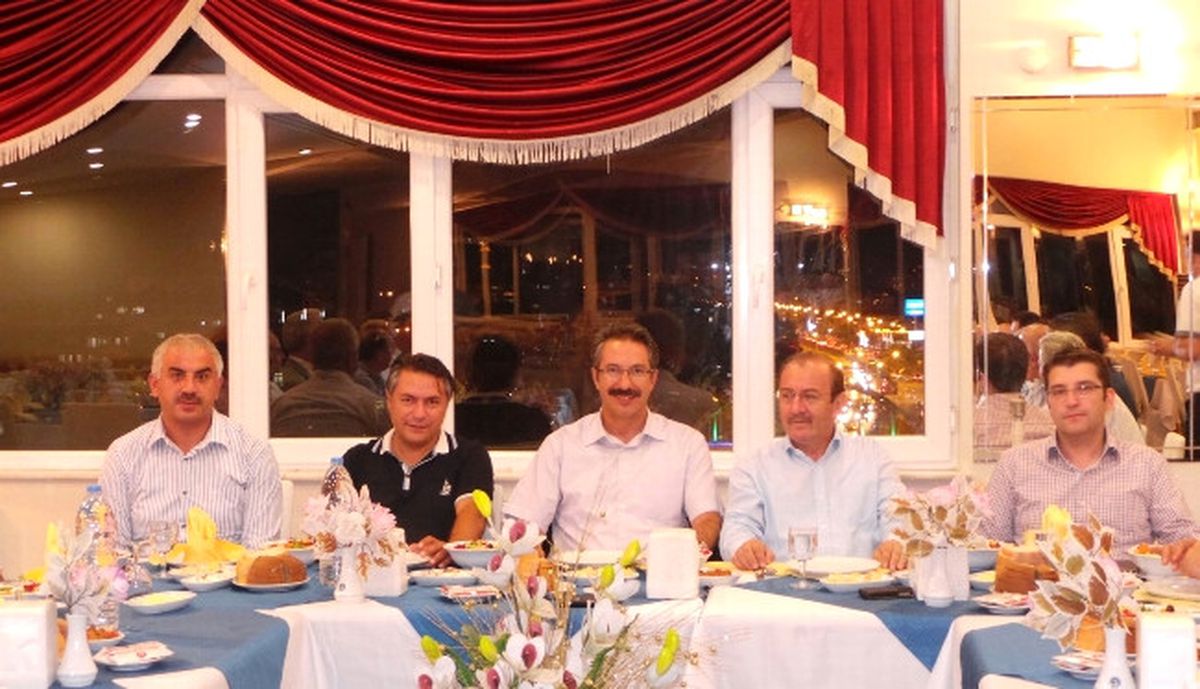 Milletvekili Ünal, Esnafın Sorunlarını Dinledi