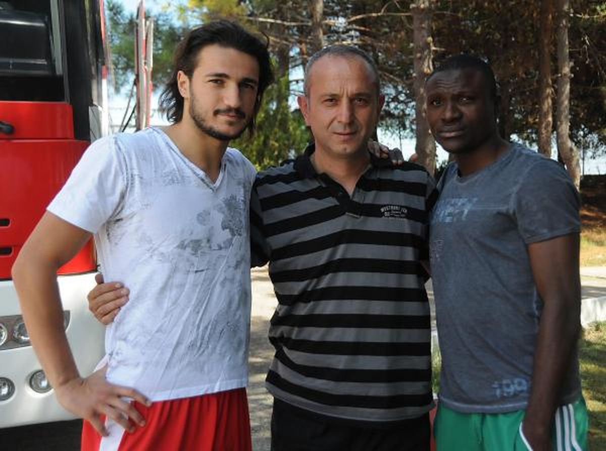 Nijeryalı Umar: Tekme Atılması Normal