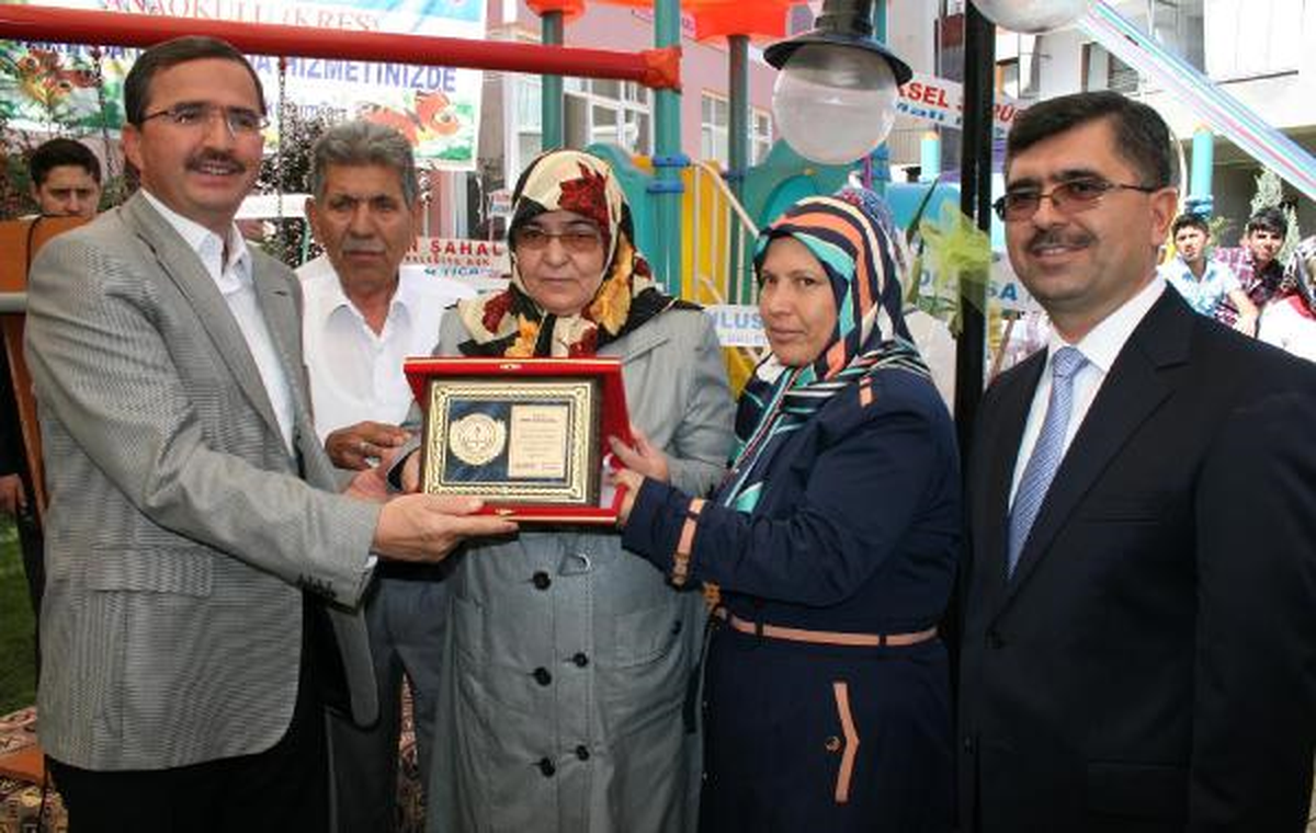 Sürücüoğlu Ailesi\'nden Eğitime Büyük Katkı