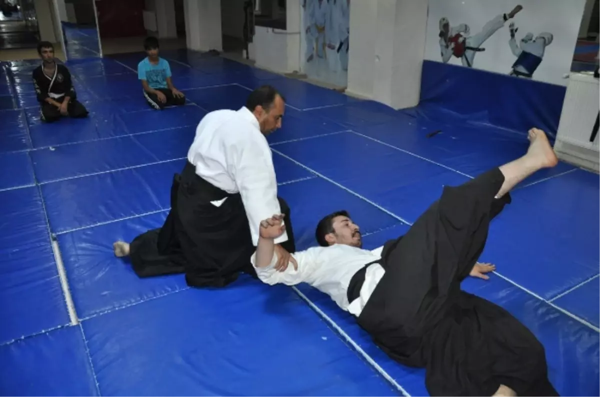 Aikijutsu Savaş Sanatı Büyük İlgi Görüyor