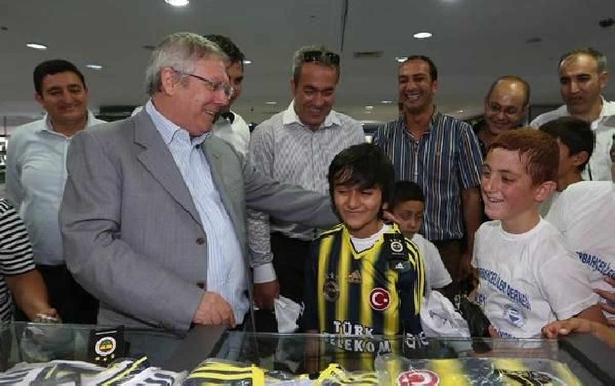 Aziz Yıldırım\'a Muşlu Çocuklardan Ziyaret