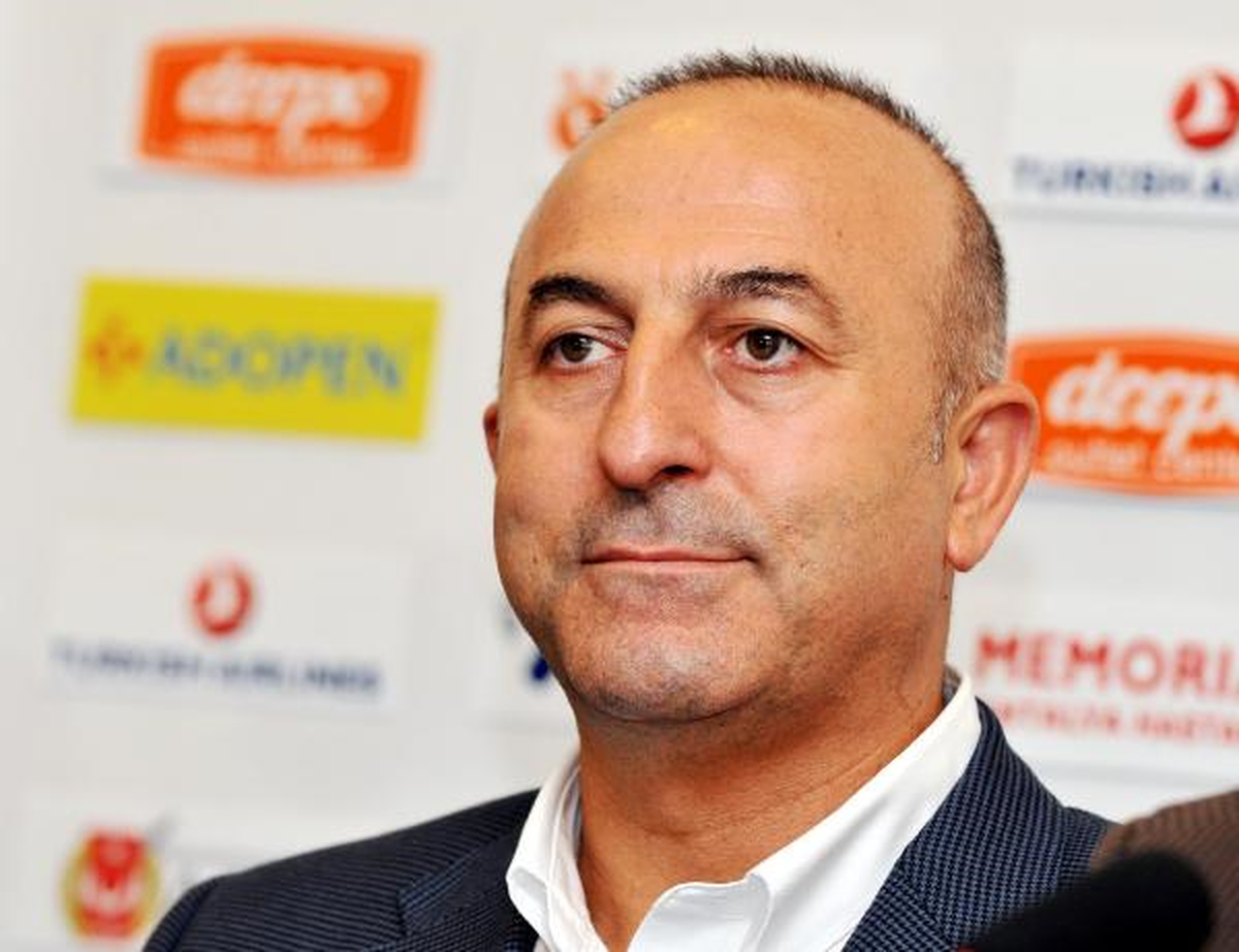 Çavuşoğlu: Kimyasal Silahların Teslim Edilmesi Esad Rejimini Meşru Kılmaz