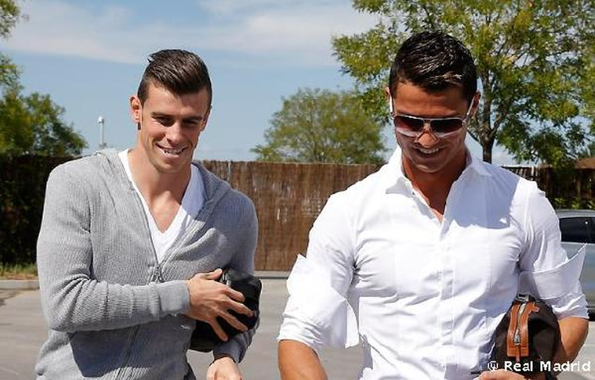 Dünyanın En Pahalı İki Futbolcusu Bale ve Ronaldo Bir Araya Geldi