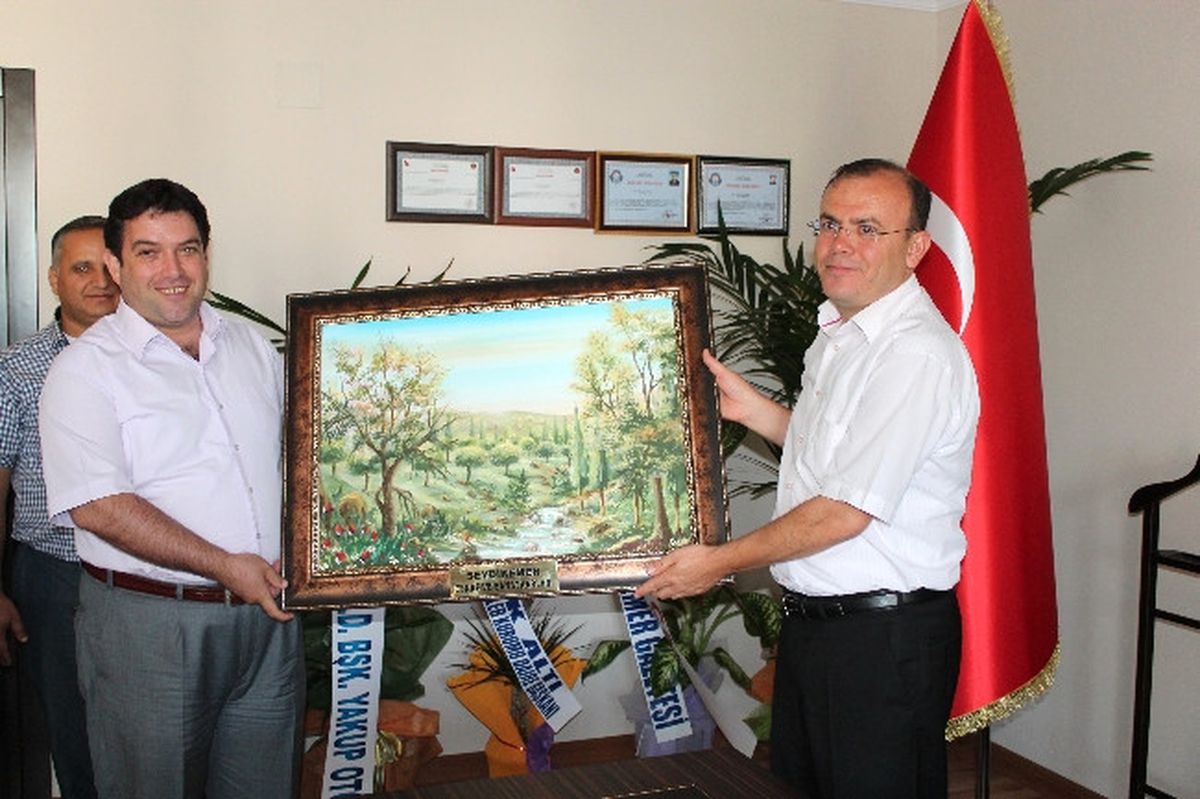 Esnaf Odası Kurucularından Kaymakam Köken\'e Ziyaret
