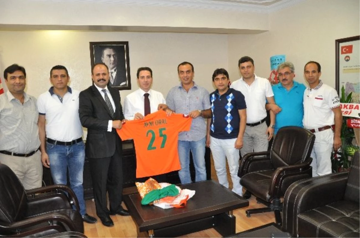 Kozan Belediye Spor Yönetiminden Kaymakam Oral\'a Ziyaret