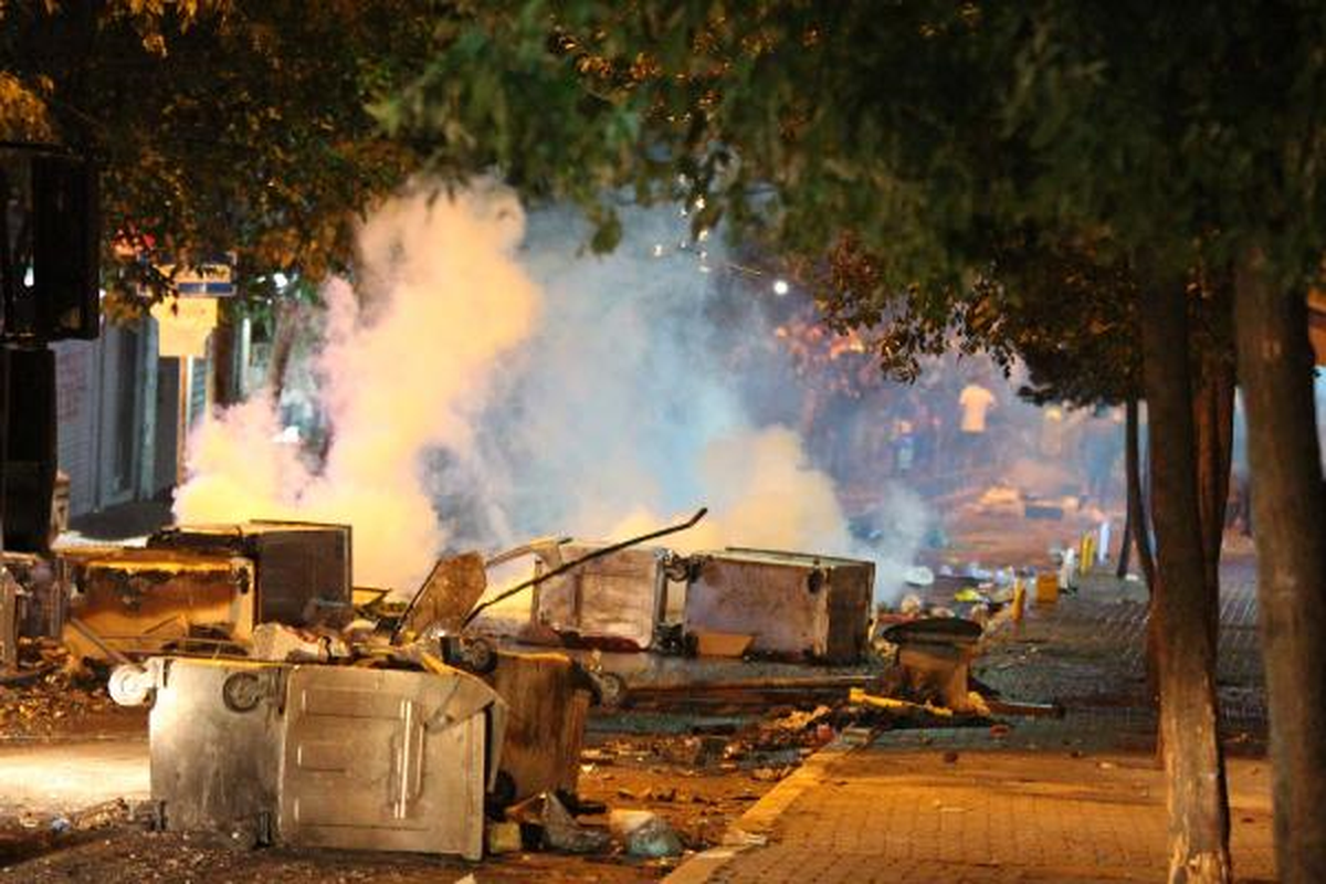 Polis-Eylemci Çatışması Gece de Devam Etti