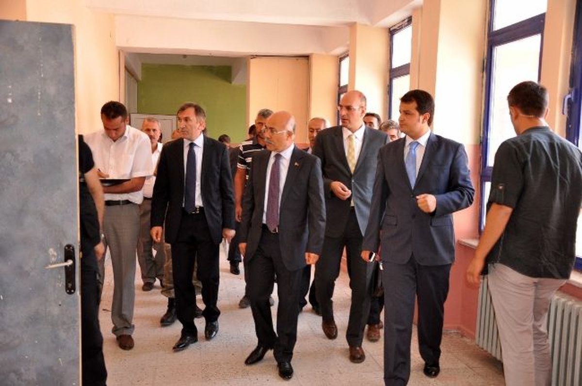 Vali Pek Tuzluca İlçesinde İncelemelerde Bulundu