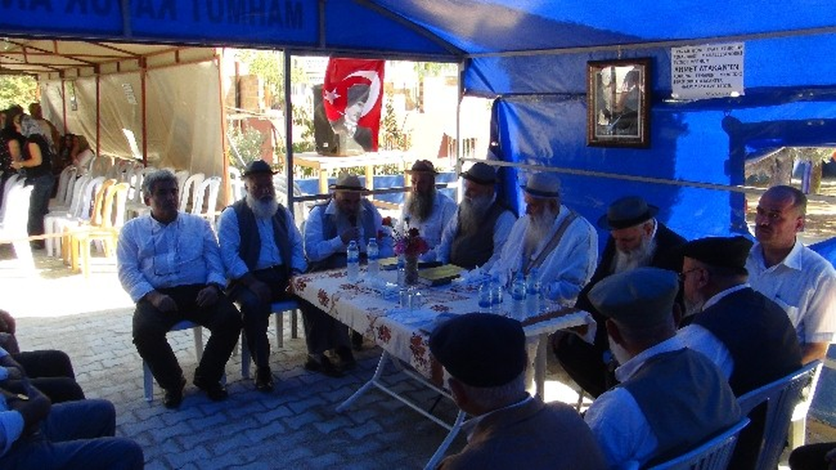 Ahmet Atakan\'ın Evine Taziye Ziyaretleri