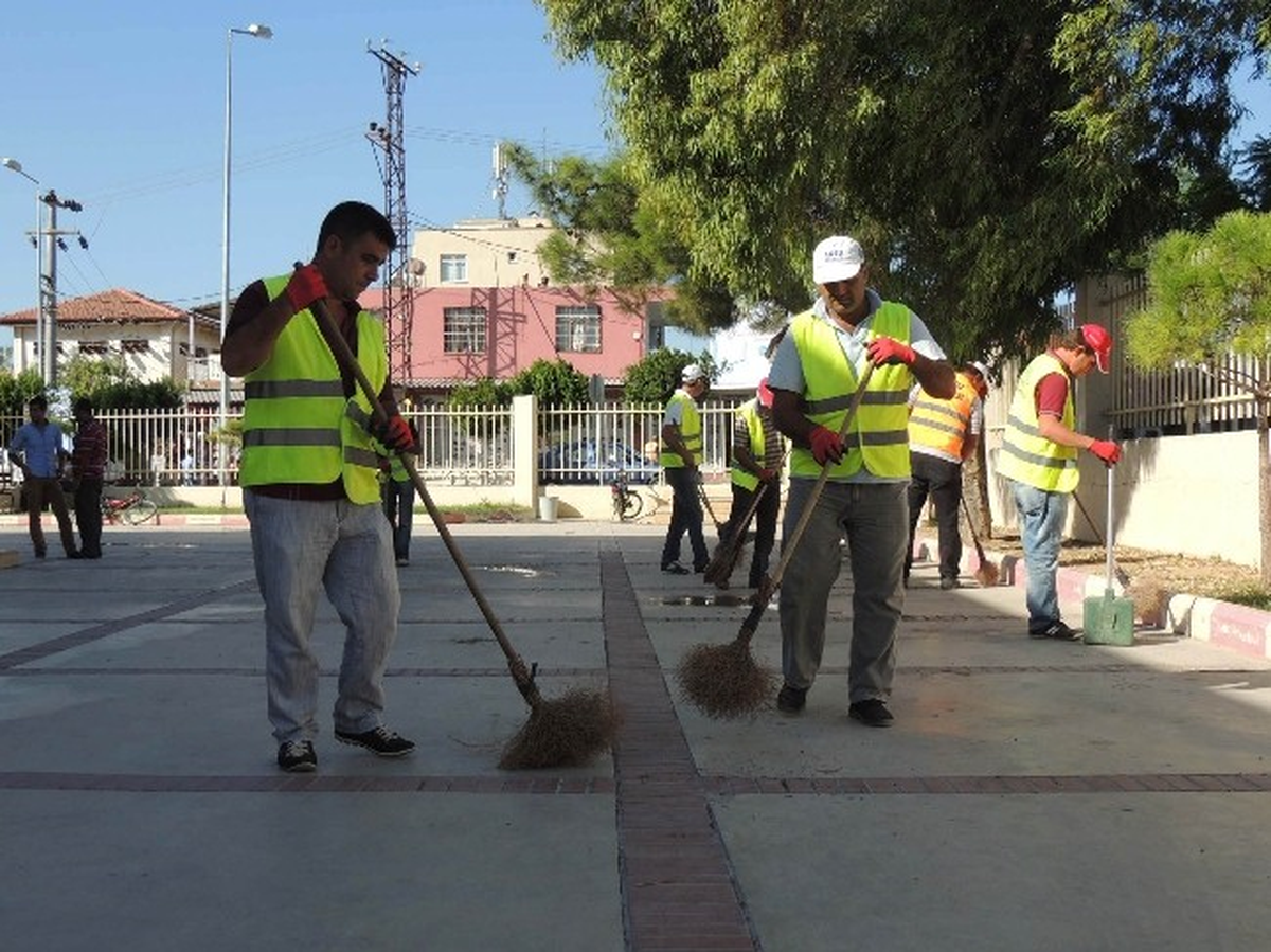 Aksu\'da Okullarda Temizlik Çalışması