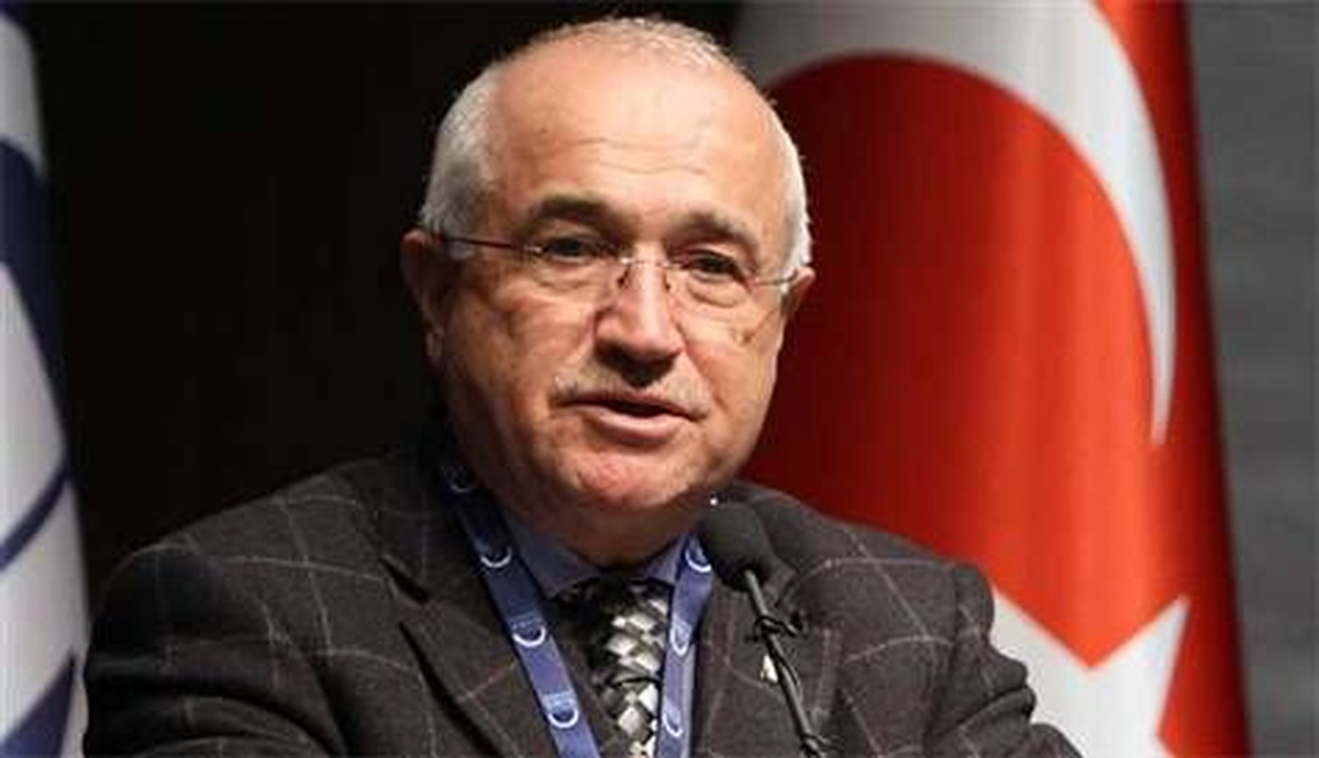 Anayasa Yazım Komisyonu Yeniden Toplandı