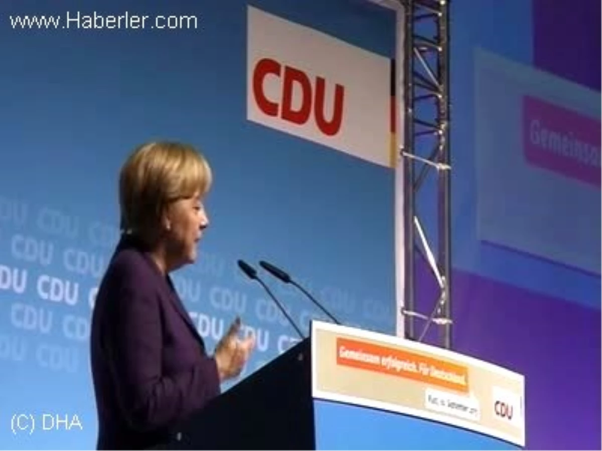 Angela Merkel Rekora Gidiyor