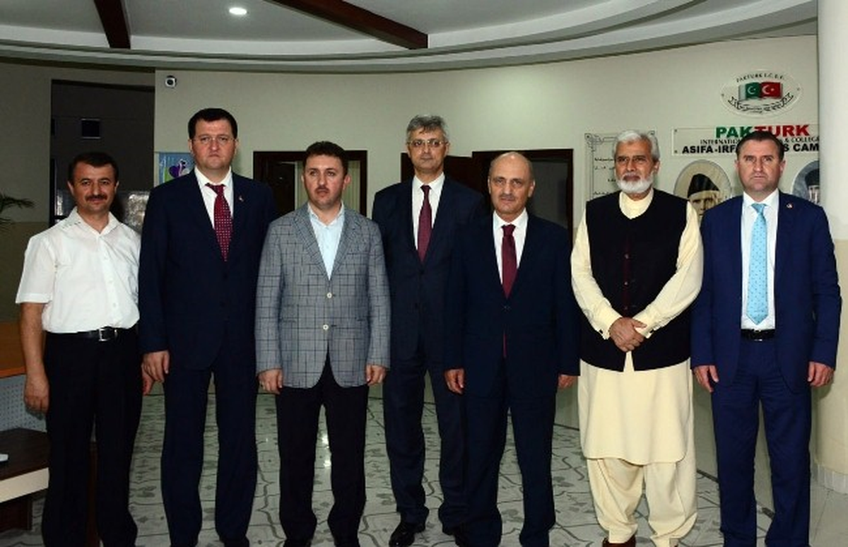 Bakan Bayraktar, Pakistan\'daki Türk Yatırımlarını İnceledi
