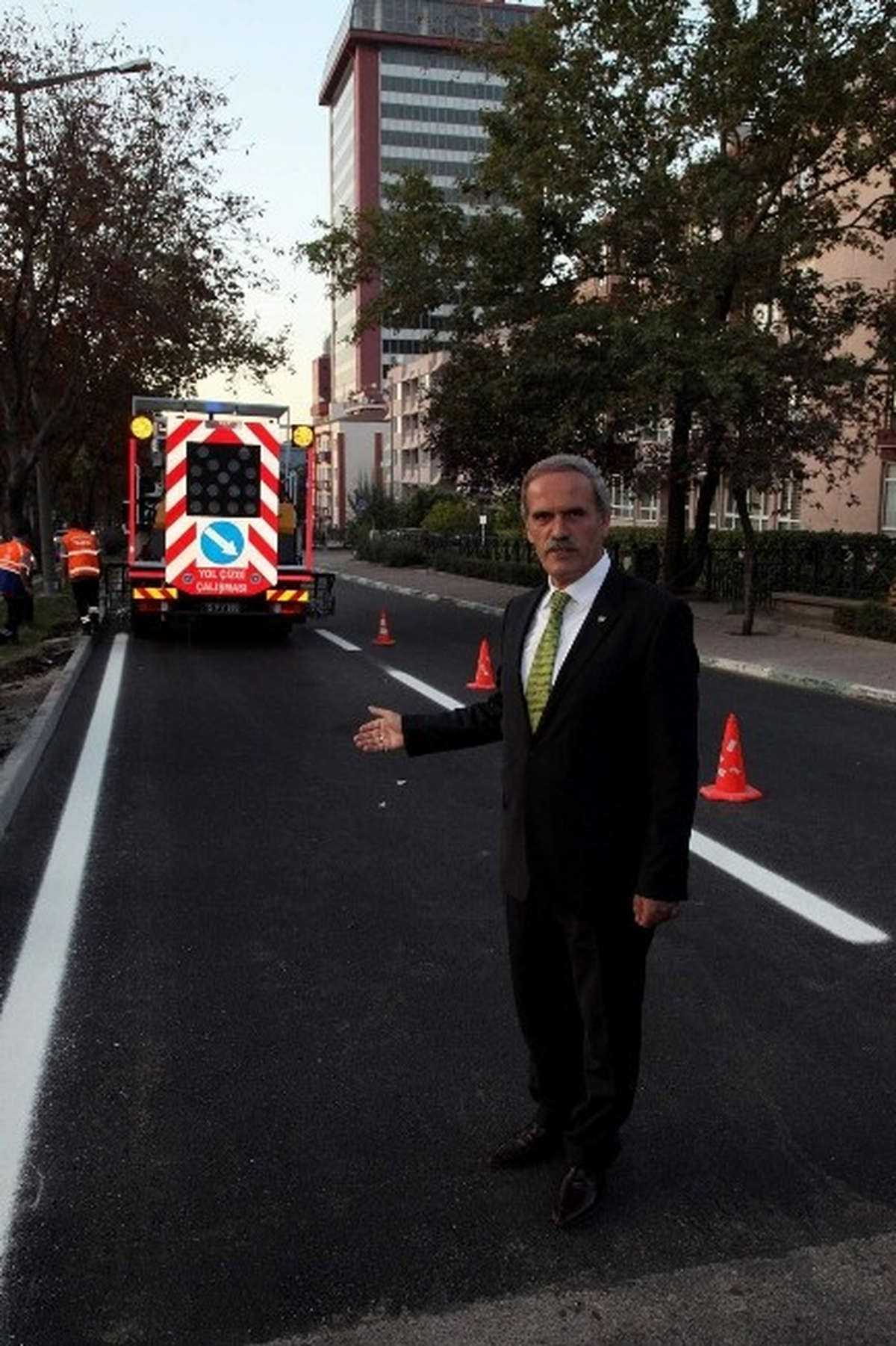 Bursa\'da Caddelerin Çizgi Kalitesi Artıyor