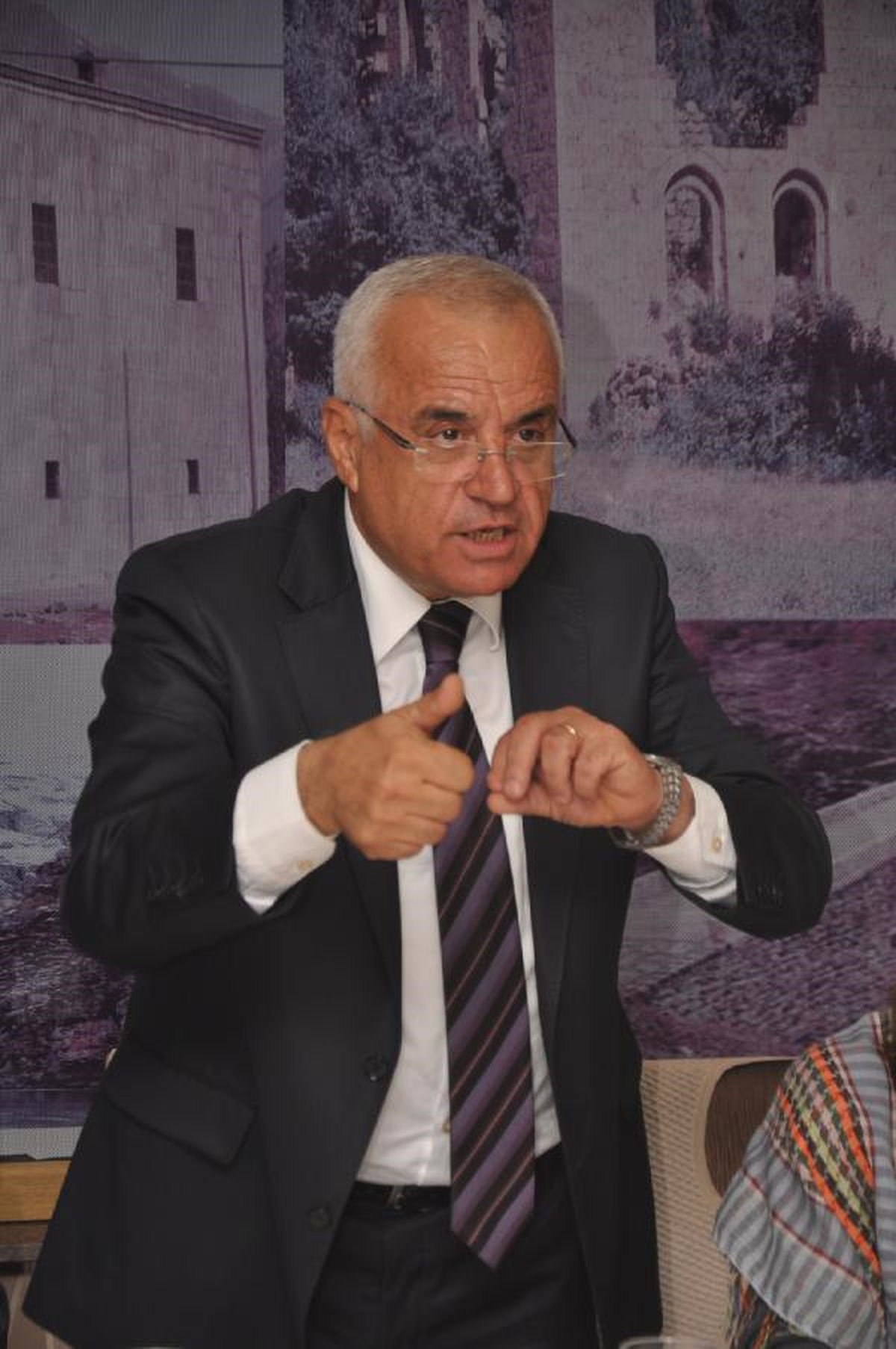 CHP : STK Temsilcilerine 17 Maddelik Paketi Anlatı
