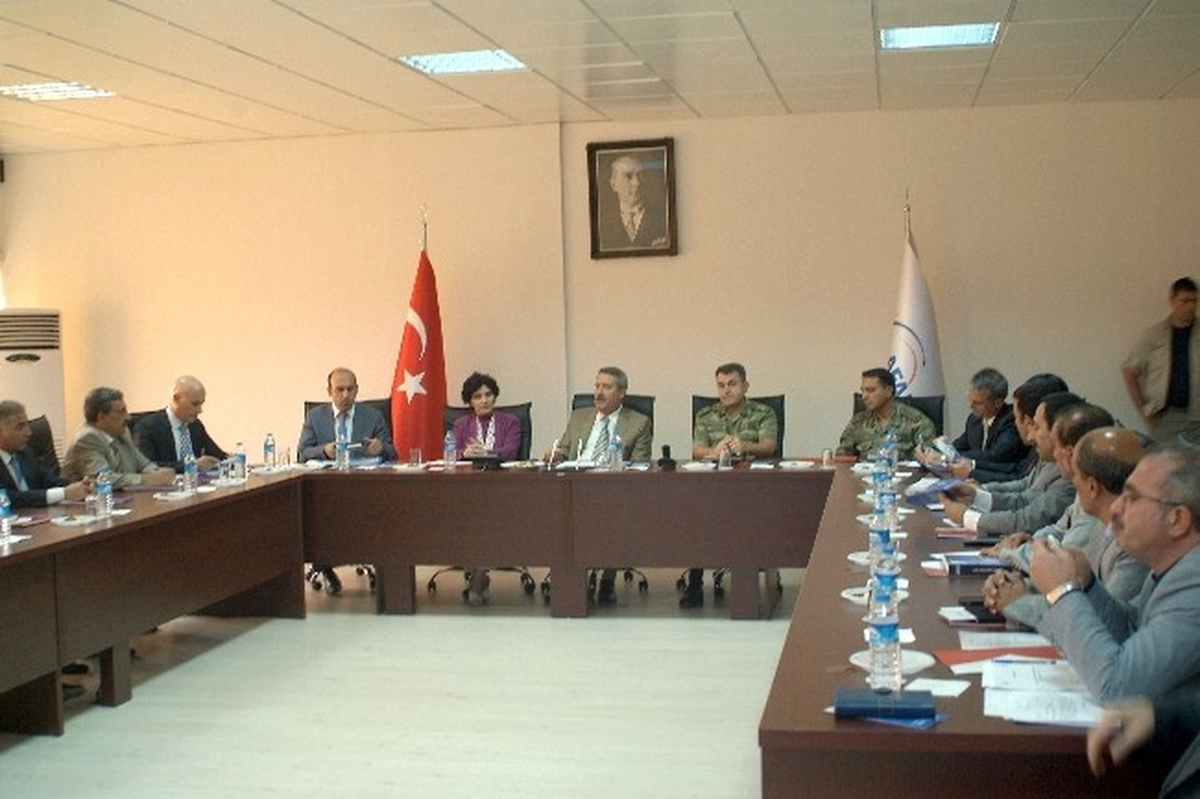 Diyarbakır\'da Afet ve Acil Durum Yönetimi Toplantısı Yapıldı