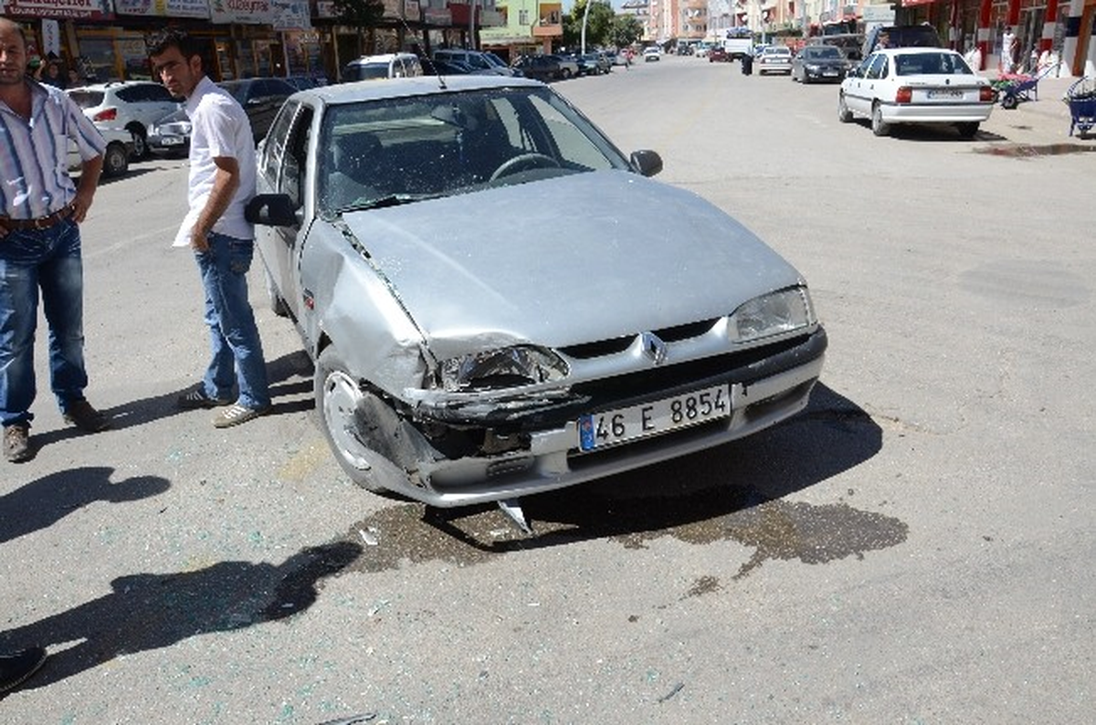 Elbistan\'daki Kaza Anı Kameralara Yansıdı
