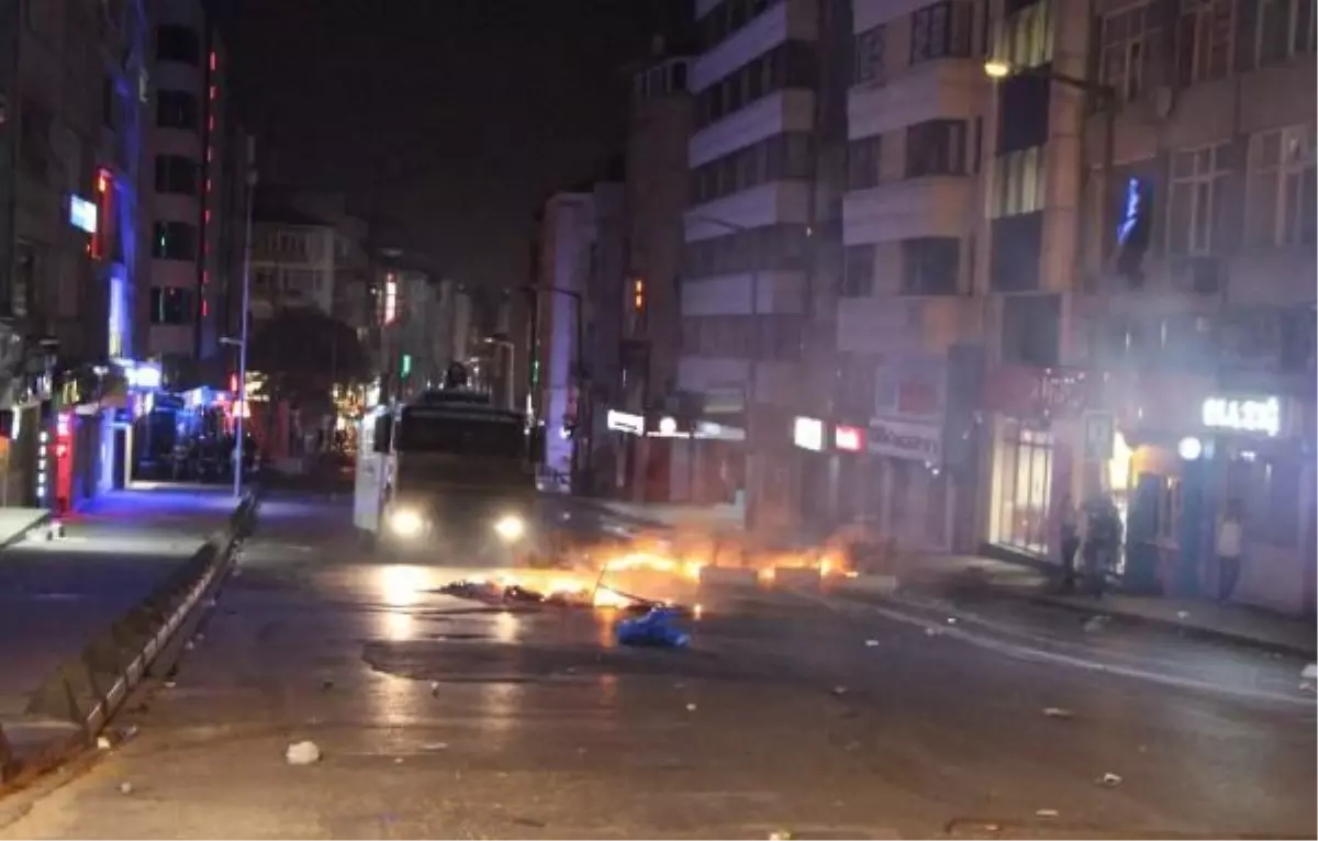 Kadıköy\'de Olaylı Gece!