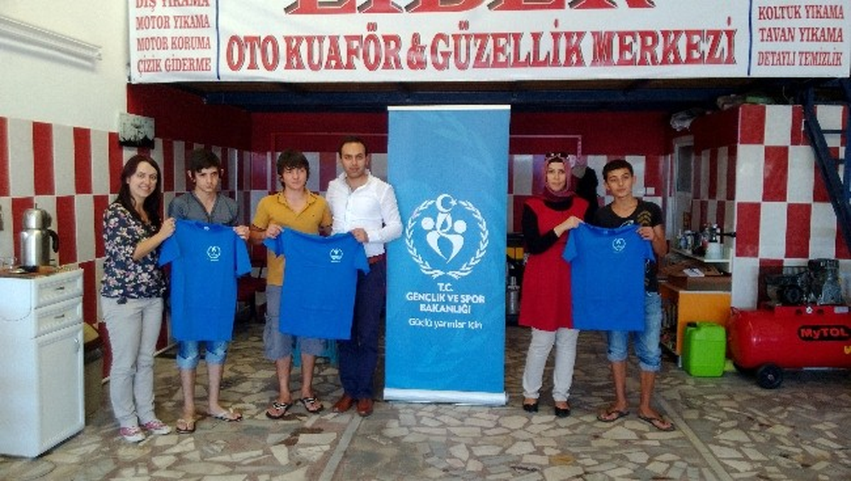 Genç İşçiler Sosyal Hayata Yönlendirilecek