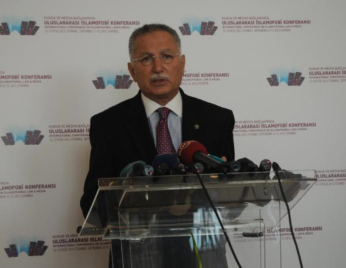 İit Genel Sekreteri İhsanoğlu: 100 Bin Kişinin de Araştırılması Lazım