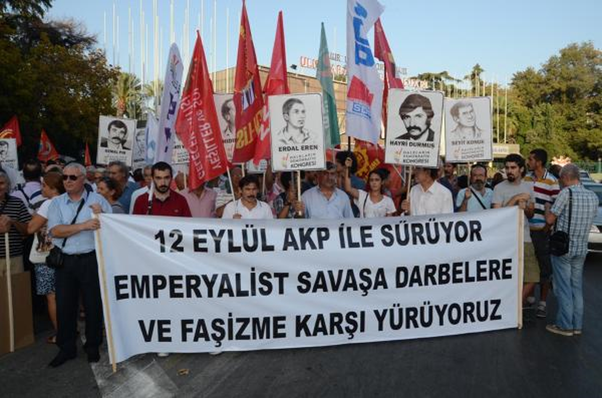 İzmir\'de 12 Eylül\'e Karşı Ortak Eylem