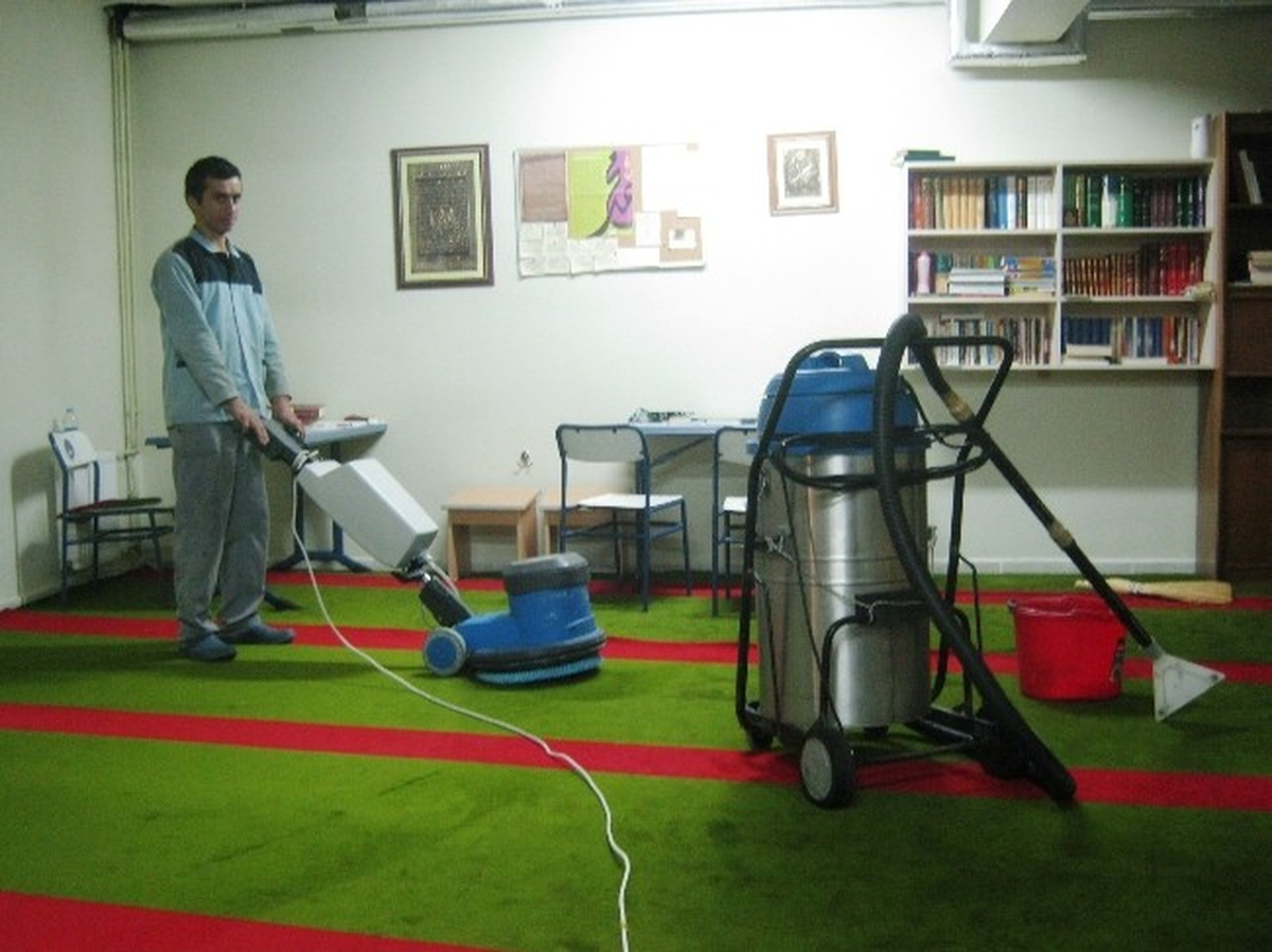 İzmit Belediyesi\'nden Öğrenci Yurdunda Temizlik
