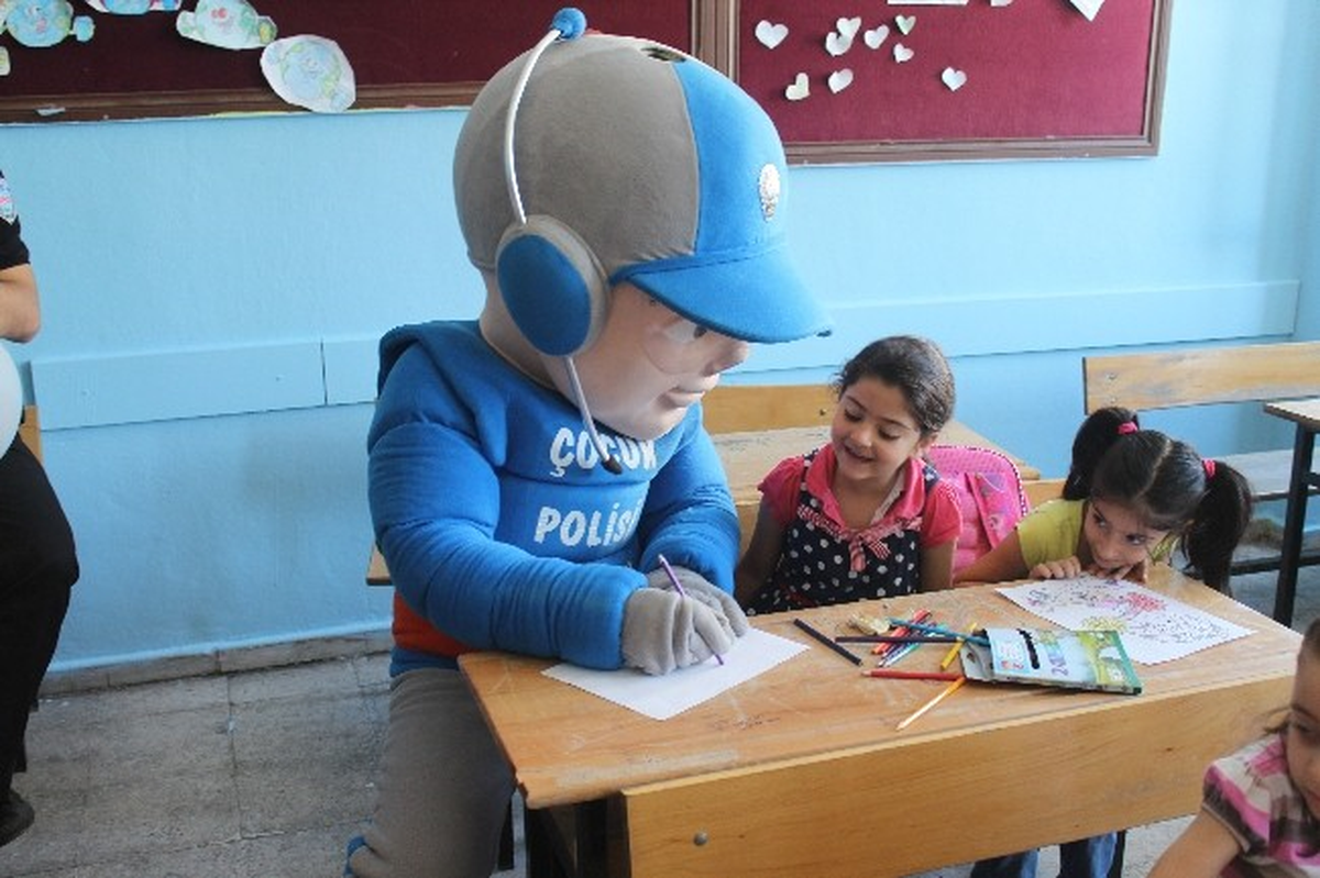 \'Kanka Polisi\'nden Minik Öğrencilere Ziyaret