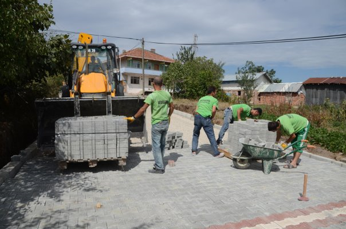 Kartepe\'nin Sokakları Nakış Nakış İşleniyor