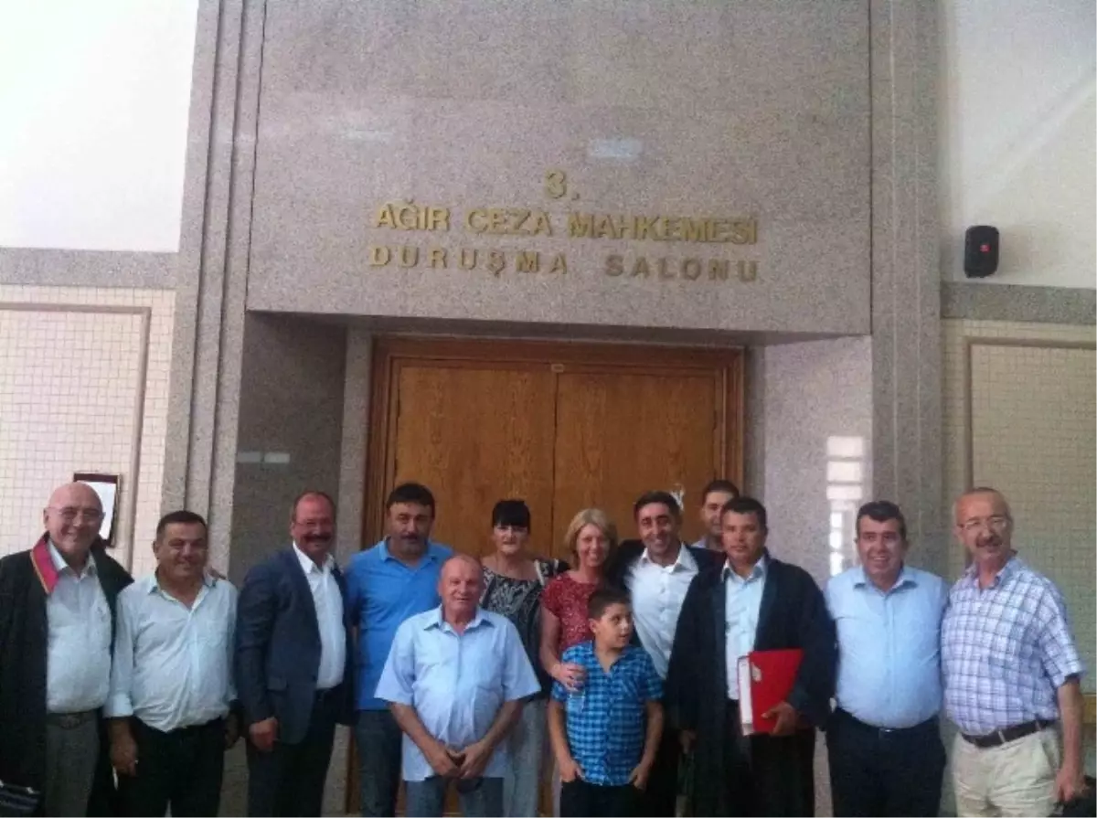 Kuşadası Belediyesi\'nde Beraat Sevinci