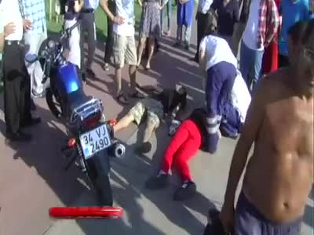 Maltepe\'de Yaya Yürüyüş Alanında Motosiklet Kazası, 3 Yaralı