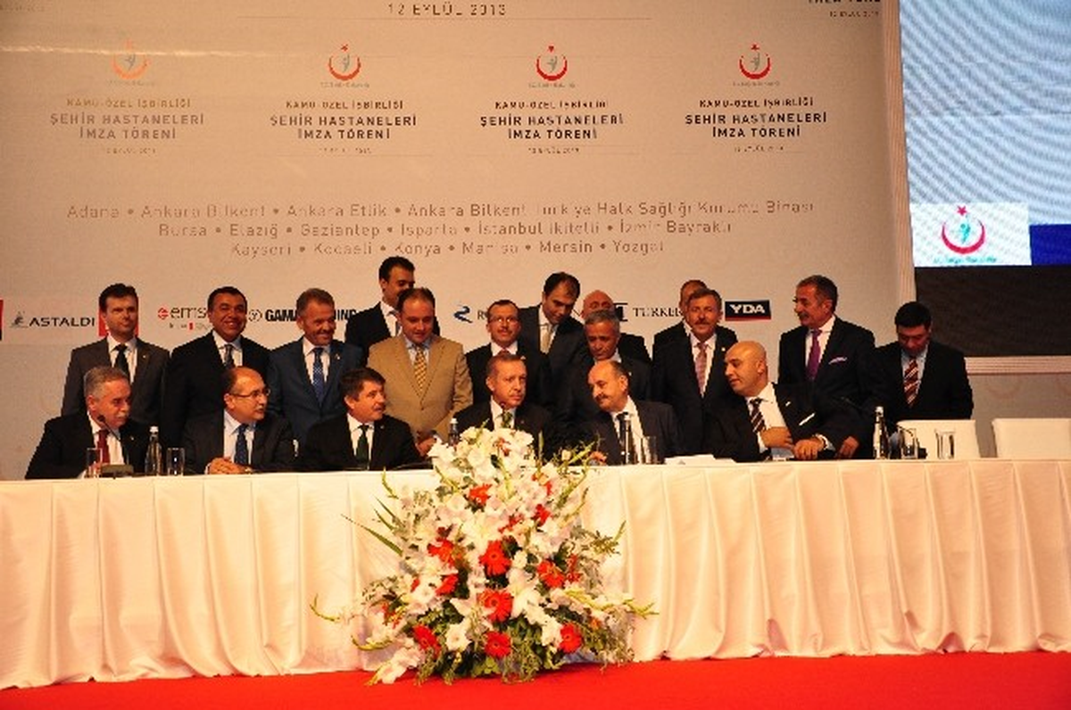 Manisa 560 Yataklı Şehir Hastanesinin Protokolü İmzalandı