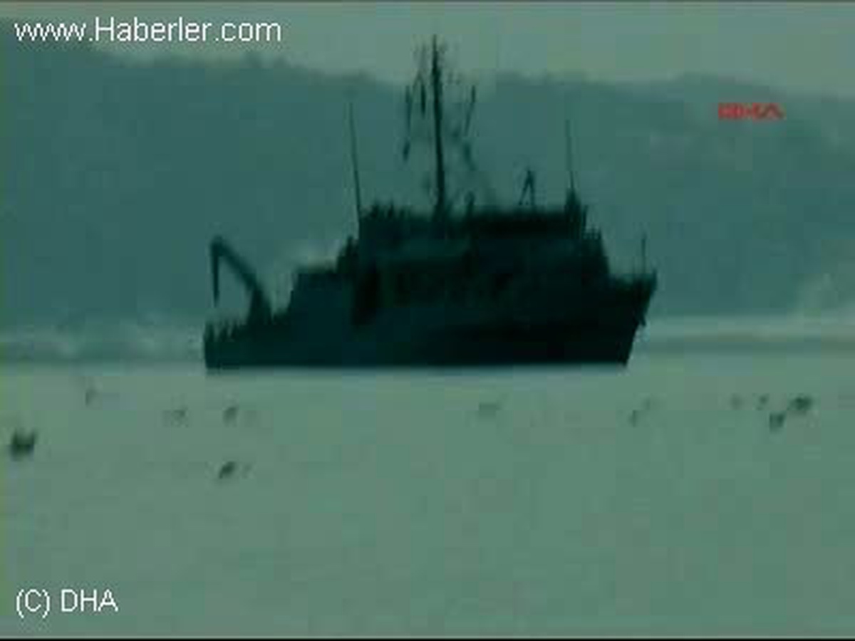 Marmara Denizi\'nde Kuru Yük Gemisi Yan Yattı