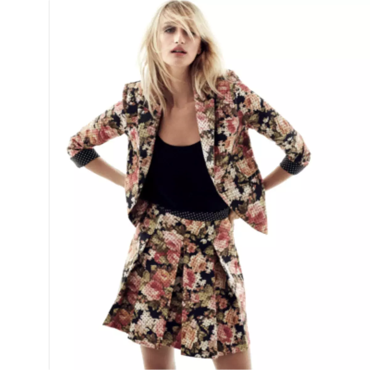 Mehtap Elaidi Yönetiminde Hazırlanan Sonbahar/kış 2013-14 Koleksiyonu "Sokakta Safari" Sadece...