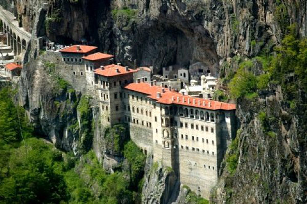Bakanlık \'Sümela Manastırı\' İçin Harekete Geçti