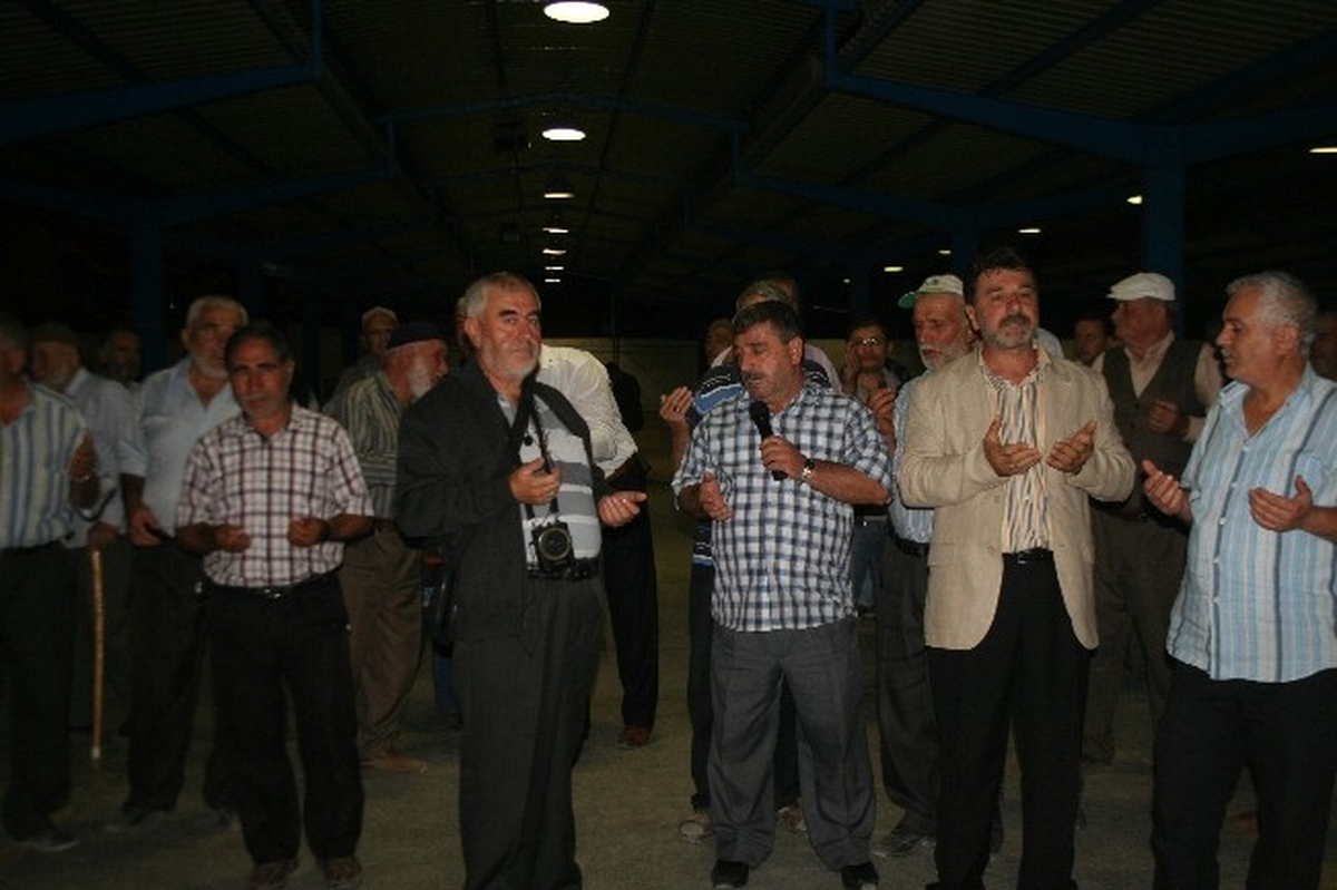 Osmaneli\'nin İlk Hacı Kafilesi Uğurlandı