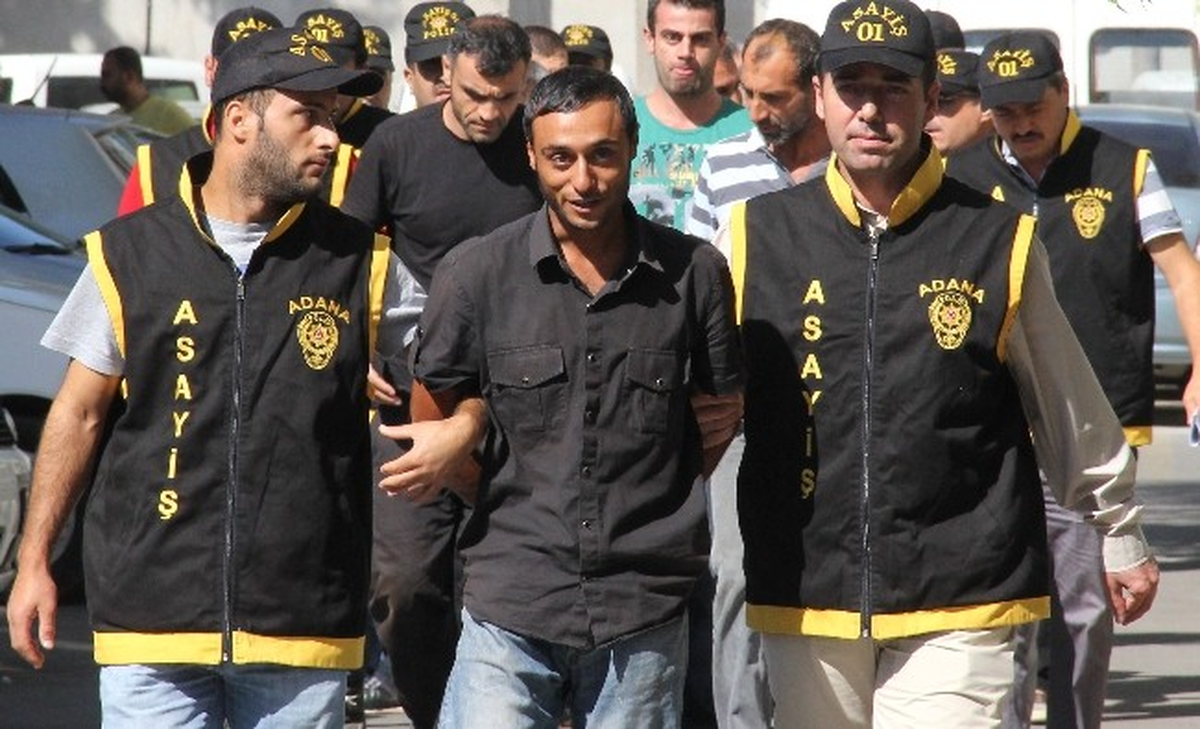 Sahte Polisi Gerçek Polis Yakaladı