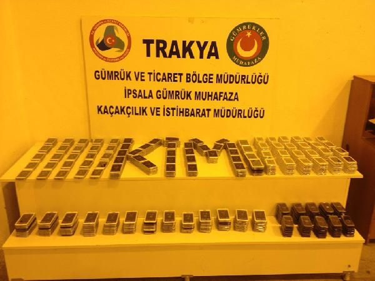 Sınır Kapısında Cep Telefonu Operasyonu