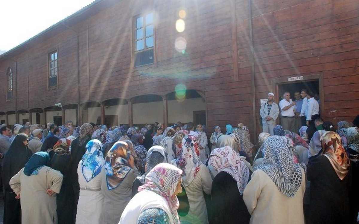 Sinop\'tan Kutsal Beldelere Yolculuk Başladı